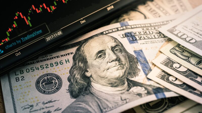 How to Make Money and Invest in 2025: A Complete Guide for Americans