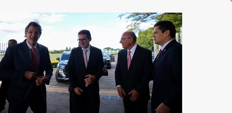 Governo e Partidos Debatem Corte de Supersalários para Reduzir IOF: O Que Está em Jogo?